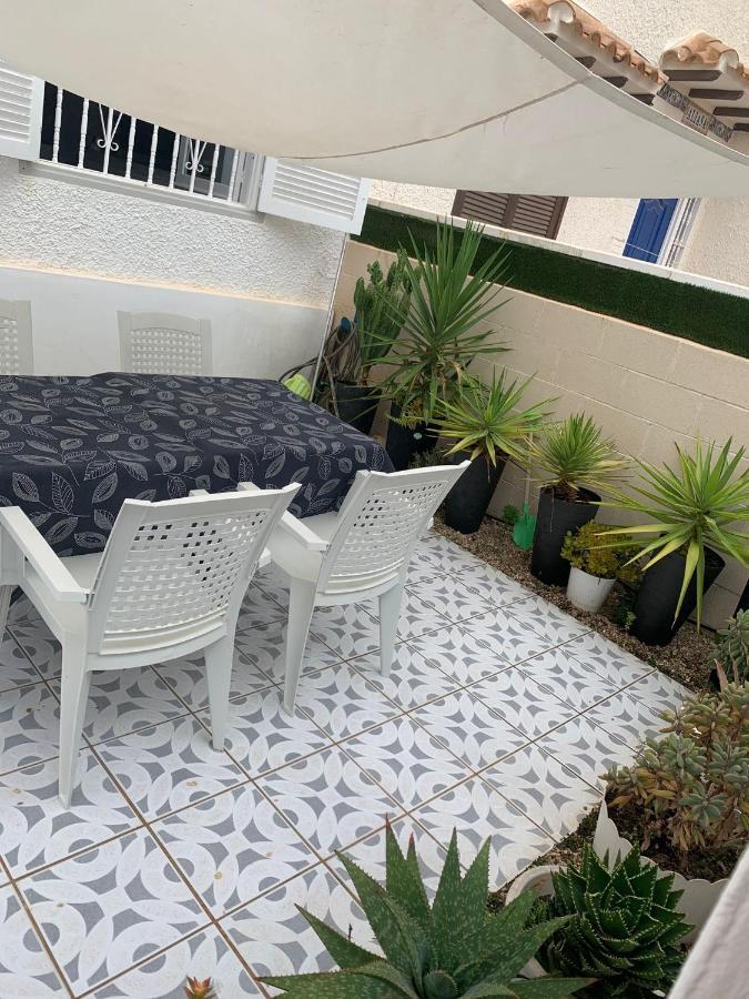 Casa De La Playa Villa Torrevieja Exteriör bild